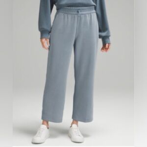 NWT Lululemon Softstreme High-Rise Straight-Leg Cropped Pant size 10